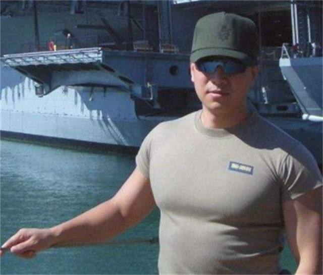 中國第一保鏢李旭：曾貼身保護(hù)巴菲特，時薪28萬